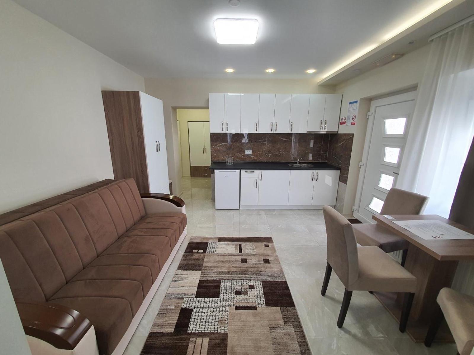 Kovac Residence ズレニャニン エクステリア 写真