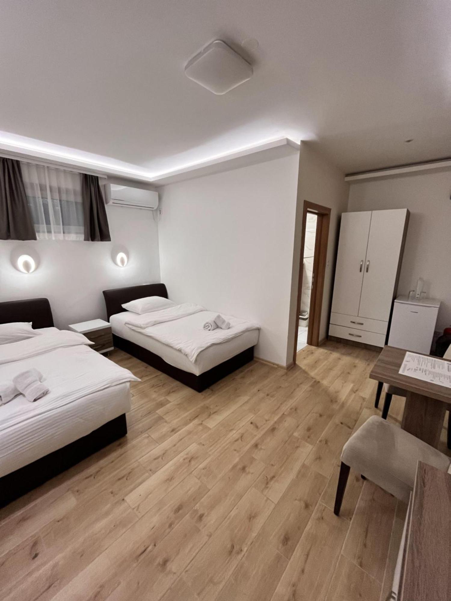 Kovac Residence ズレニャニン エクステリア 写真