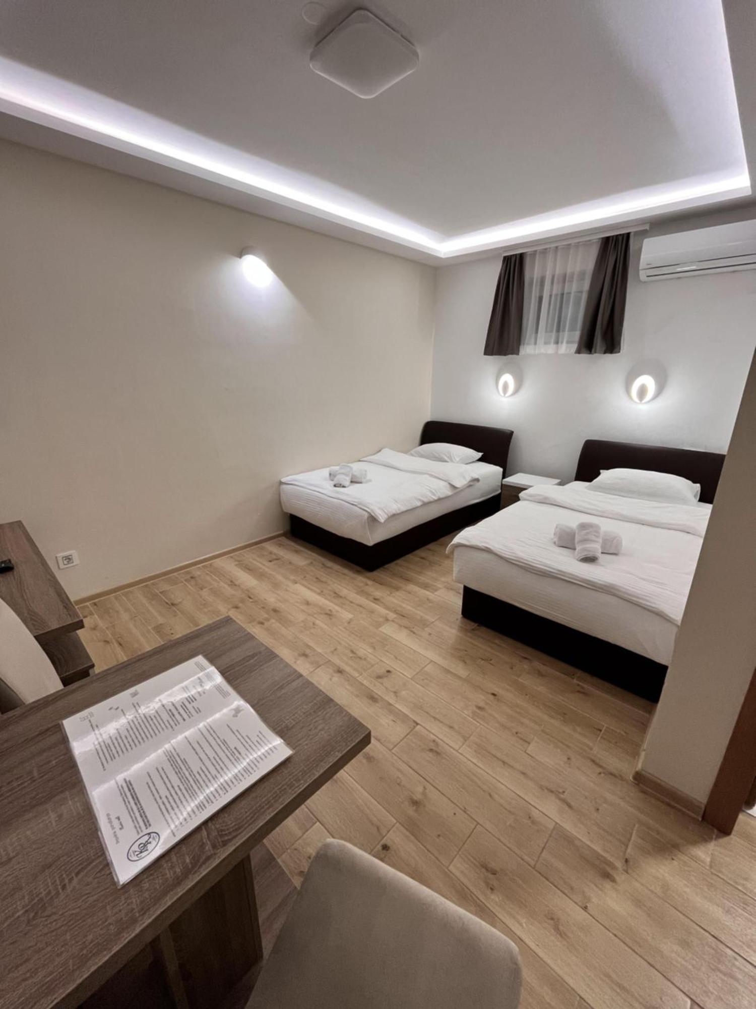 Kovac Residence ズレニャニン エクステリア 写真