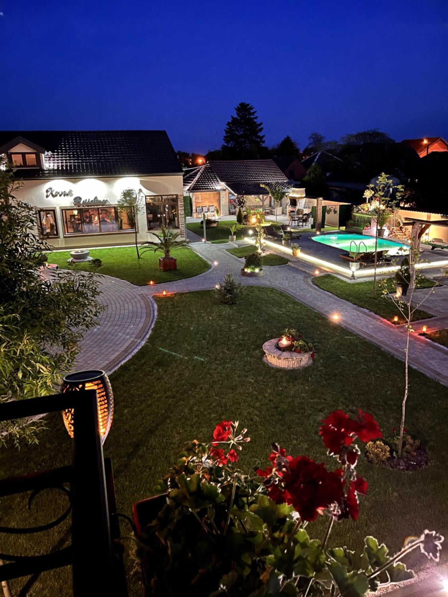 Kovac Residence ズレニャニン エクステリア 写真
