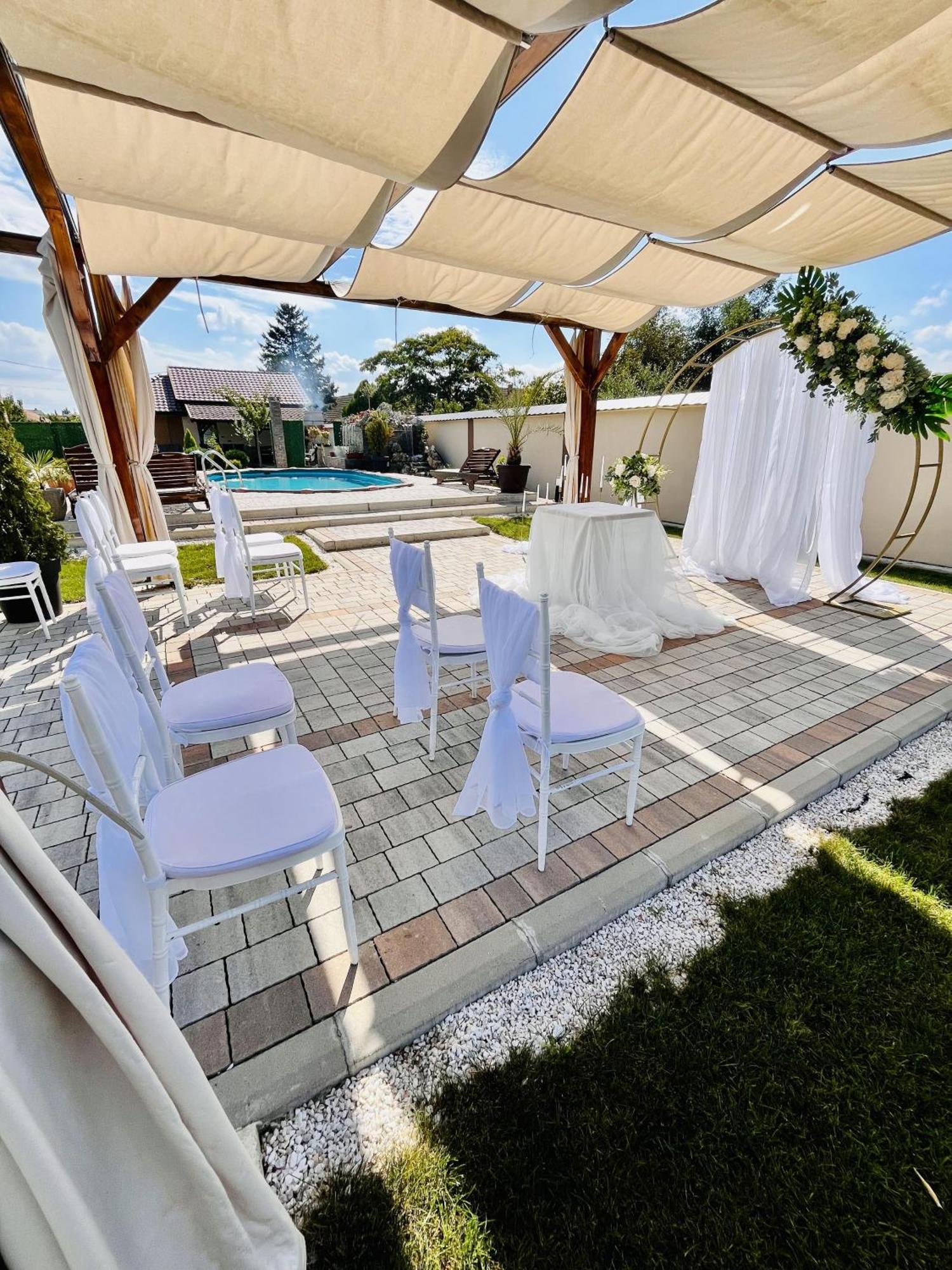 Kovac Residence ズレニャニン エクステリア 写真