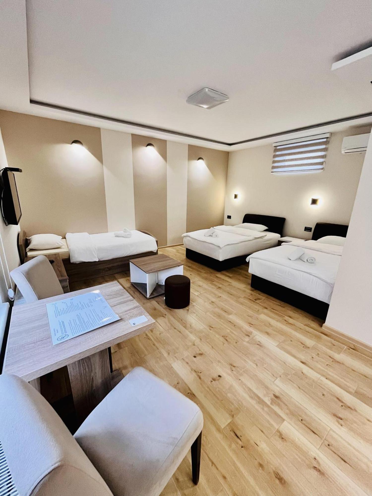 Kovac Residence ズレニャニン エクステリア 写真